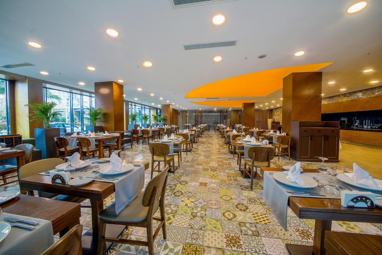 Ramada Plaza By Wyndham Samsun Hotel Exterior foto The restaurant