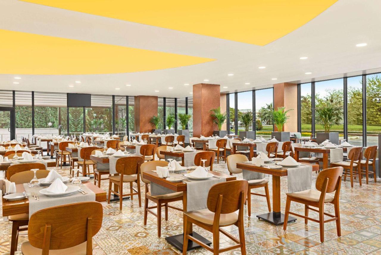 Ramada Plaza By Wyndham Samsun Hotel Exterior foto The restaurant