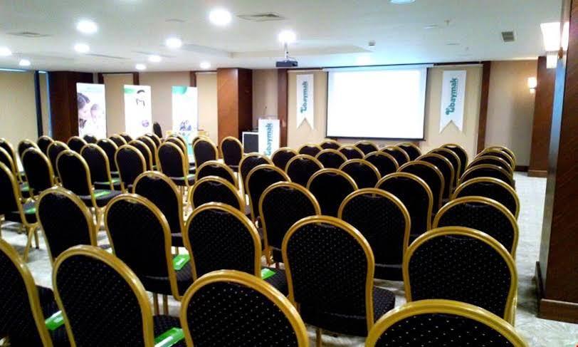 Ramada Plaza By Wyndham Samsun Hotel Exterior foto A conference room